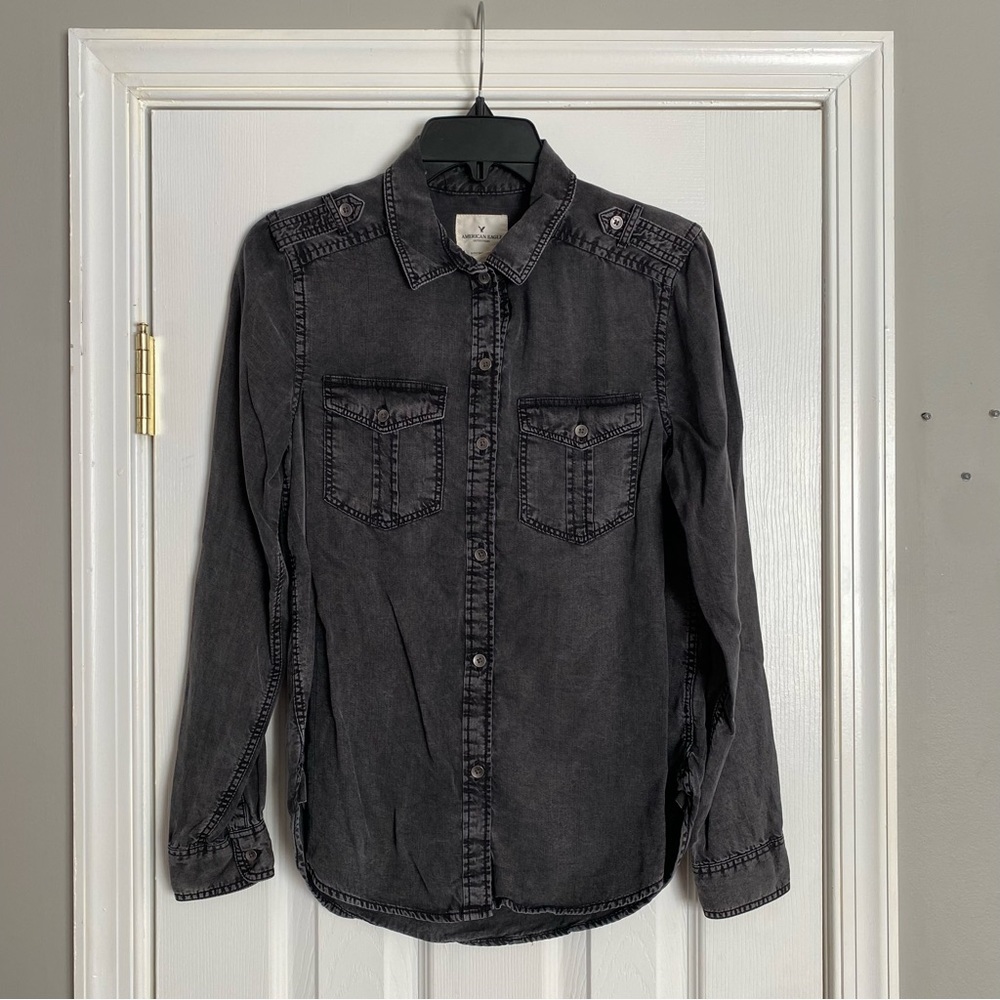 American Eagle AE Women’s Boyfriend Fit Button Down Shirt Antique Faded Gray XS